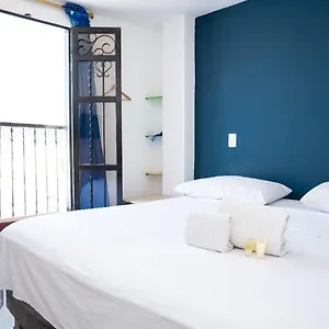 Carolina Del Mar Colombia